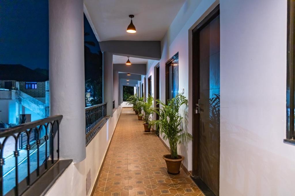 APRICUS VP RESIDENCY